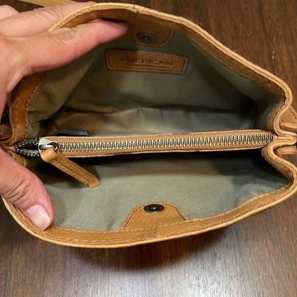 AMERICAN Leather Co. Crossbody purse - Picture 6 of 12